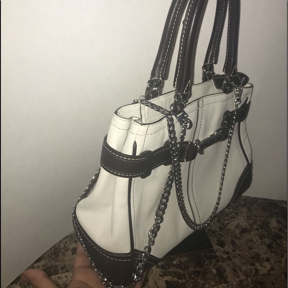 🌸Coach leather hand bag (Used ) - Picture 8 of 16